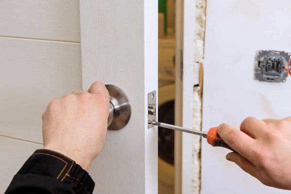 Assurez la sécurité de votre maison avec des serruriers de renom à votre service
